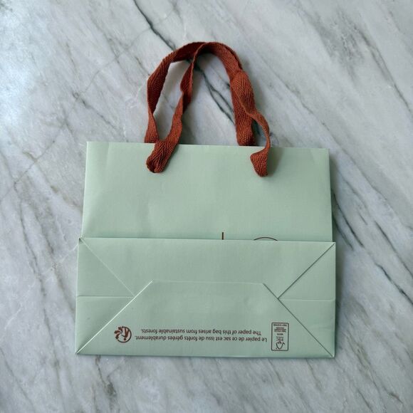 Set of 3 Authentic Laduree Paris bakery Paper Shopping Bags - Picture 7 of 11